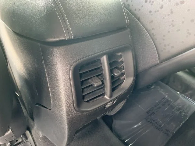 Used 2021 Green Jeep Latitude Lux image 19