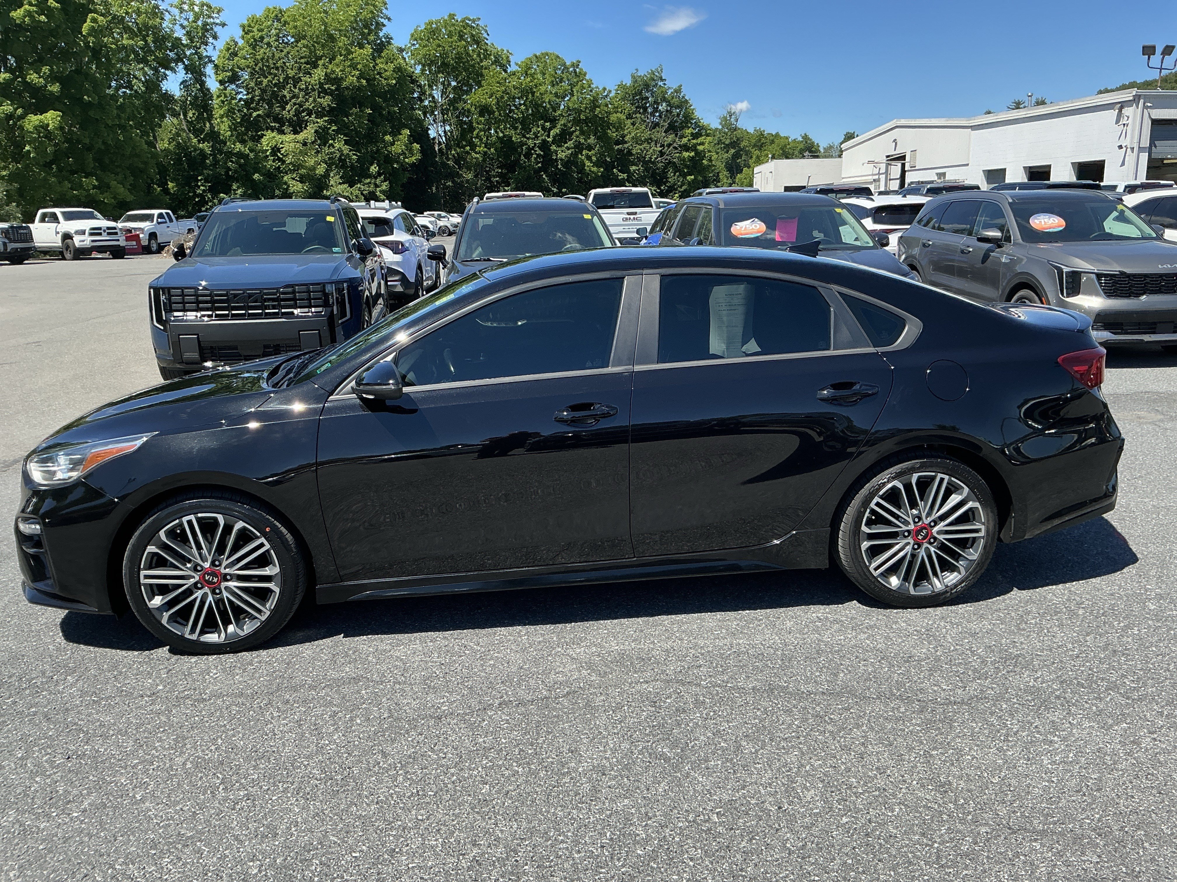 Used 2021 Aurora Black Kia GT image 6