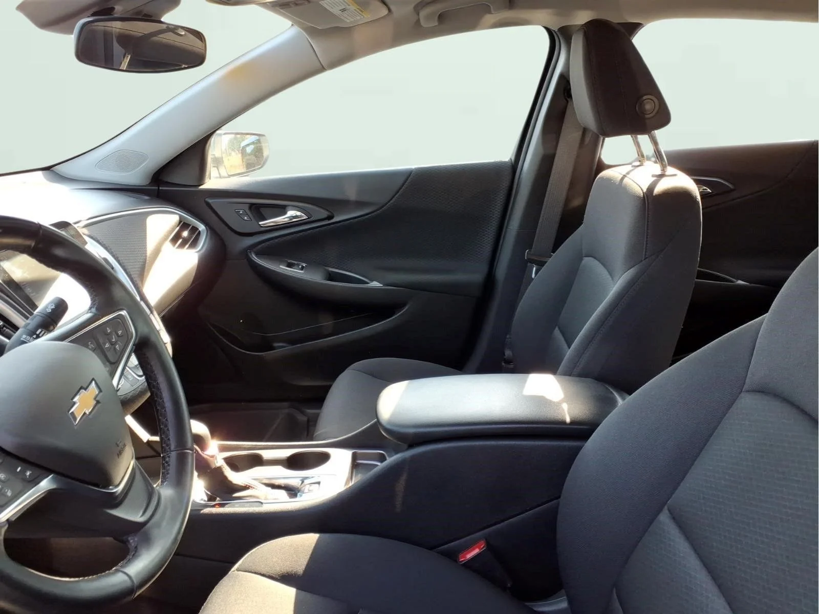 Used 2024 Blue Chevrolet RS image 7