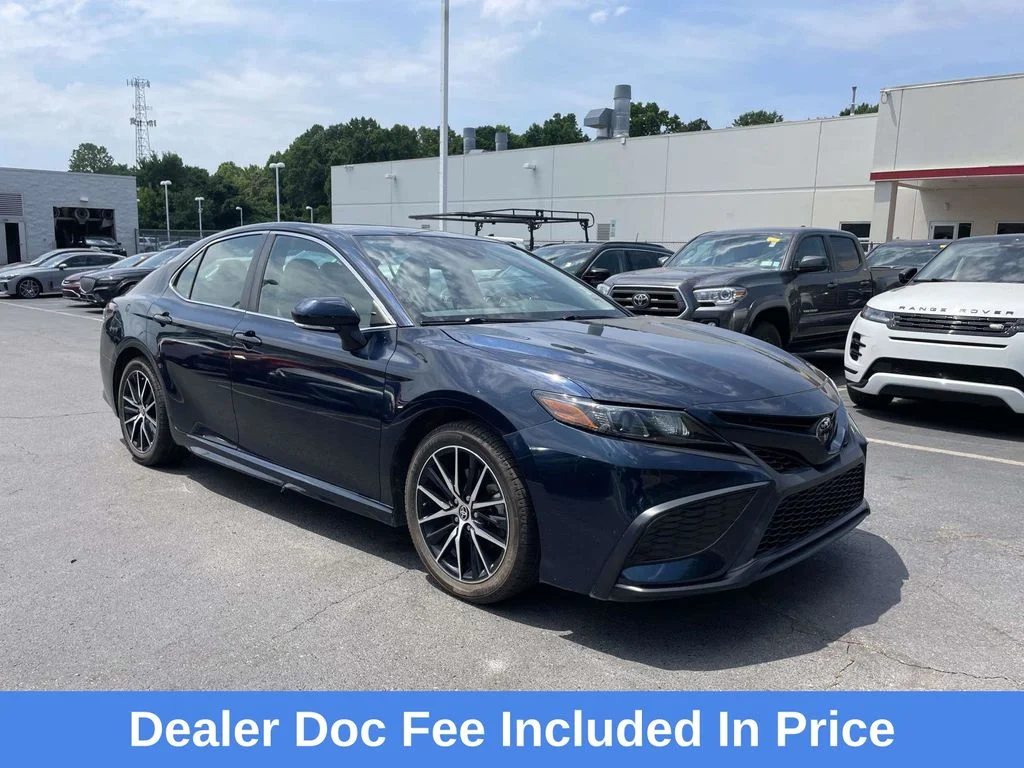 2021 Toyota Camry 2.5 Auto SE's photo