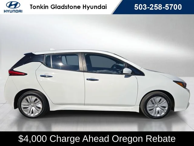 Used 2025 Glacier White Nissan S image 2