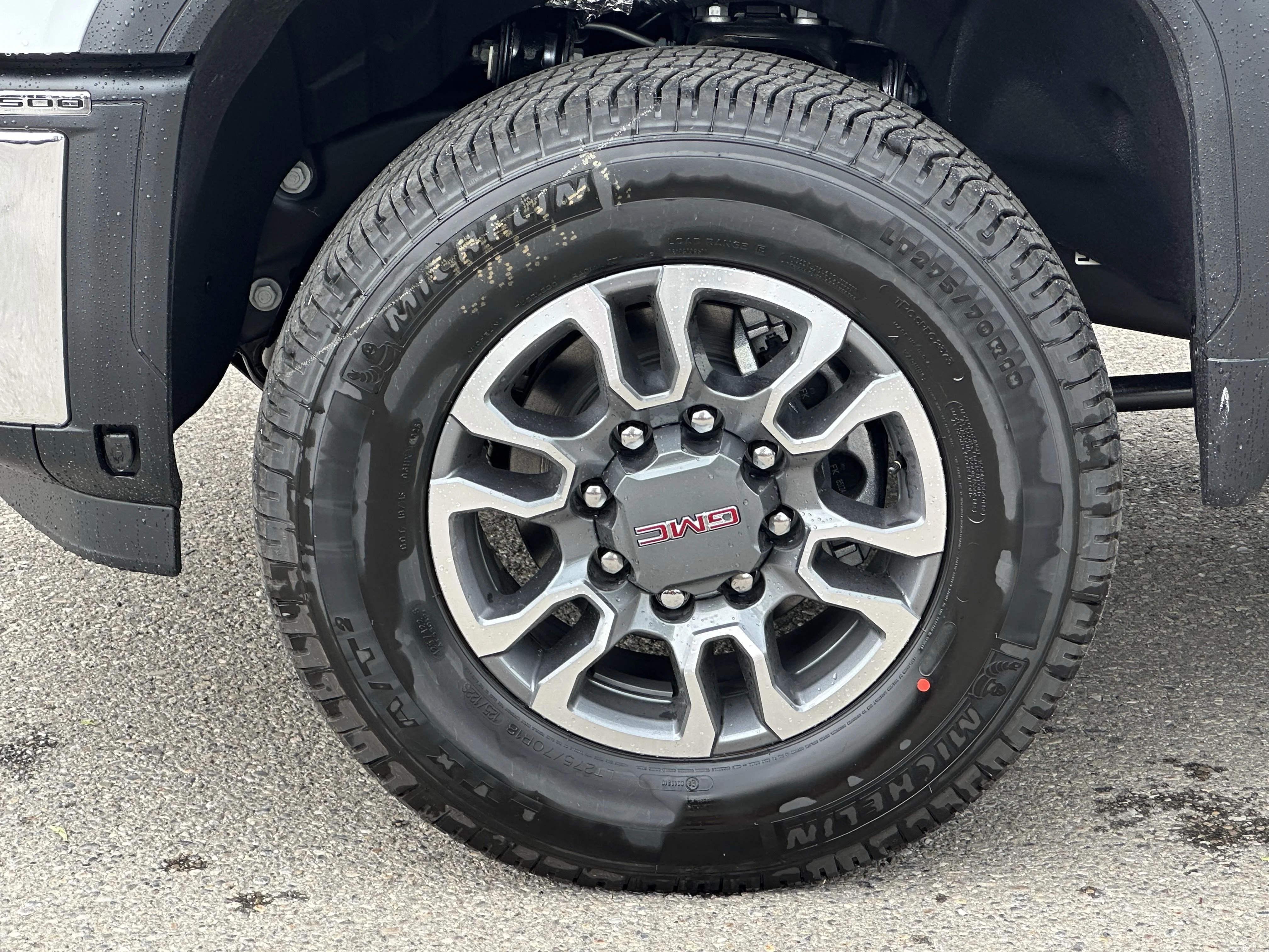 New 2026 Summit White GMC SLE image 6