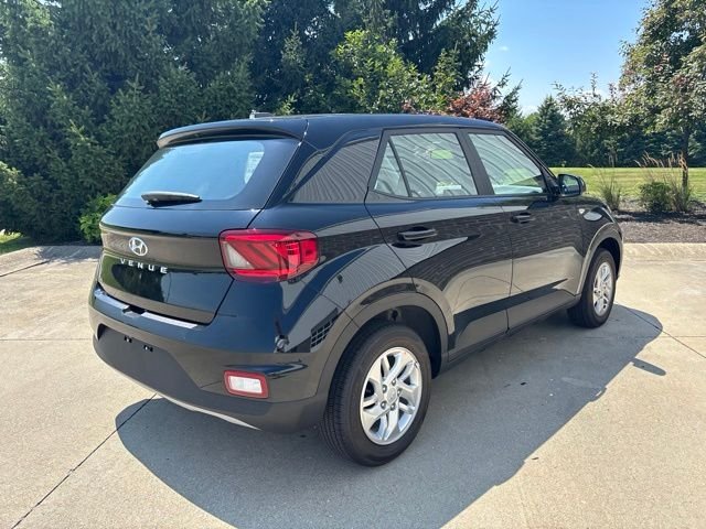 New 2026 Onyx Black Hyundai SE image 6