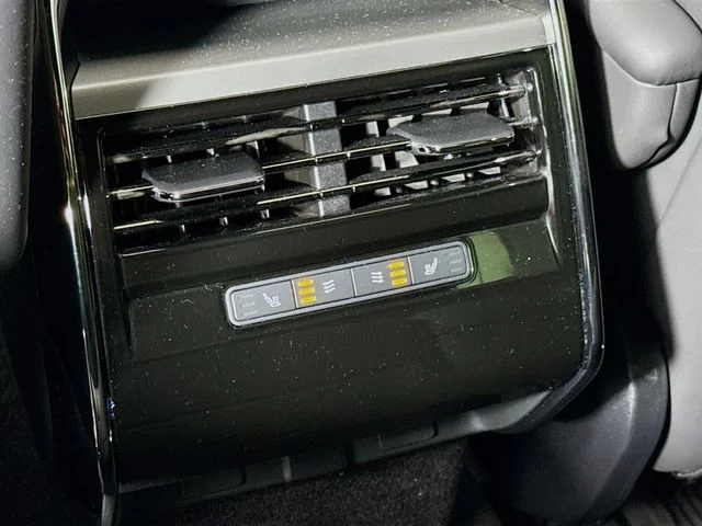 Certified Used 2025 Gray Land Rover Dynamic SE image 27