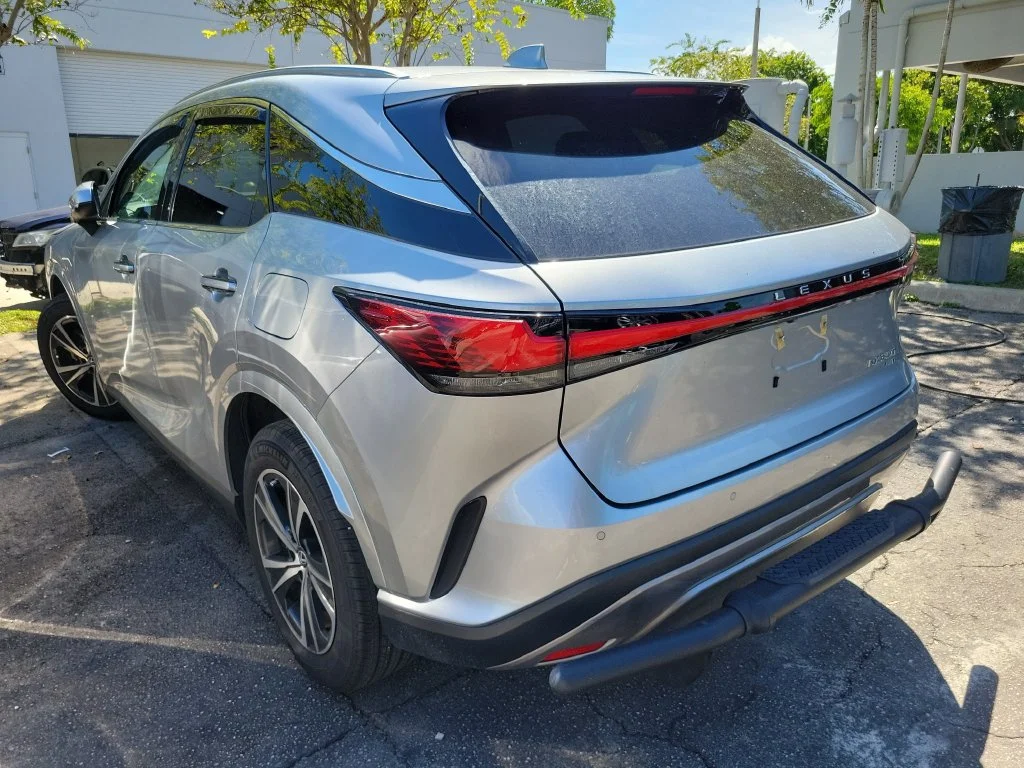 Used 2023 Silver Lexus 350 Premium image 6