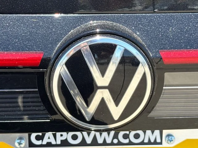 New 2026 Deep Black Pearl Volkswagen 1.5T SE Black image 13