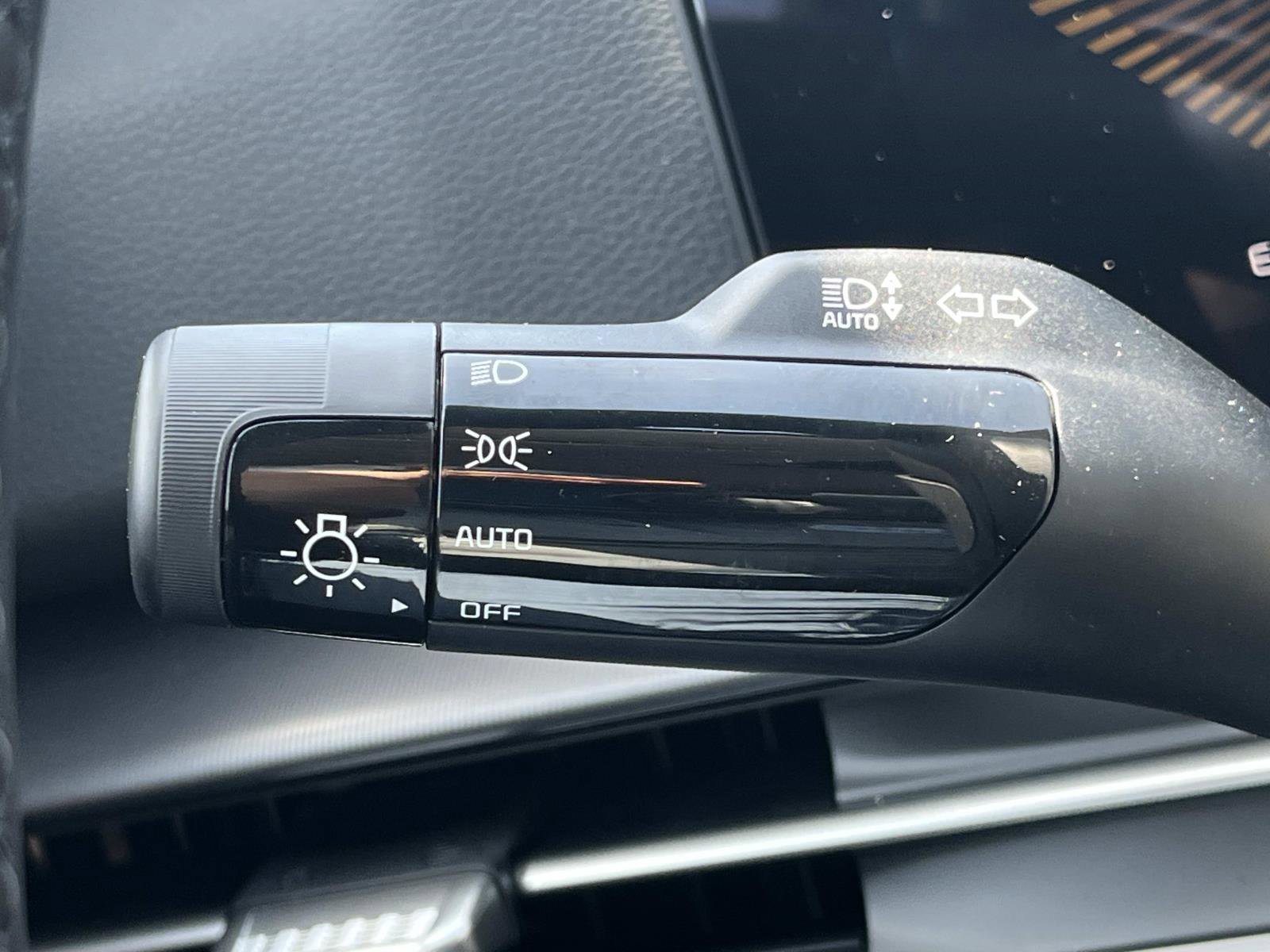 New 2026 Nebular Blue Kia EX image 35