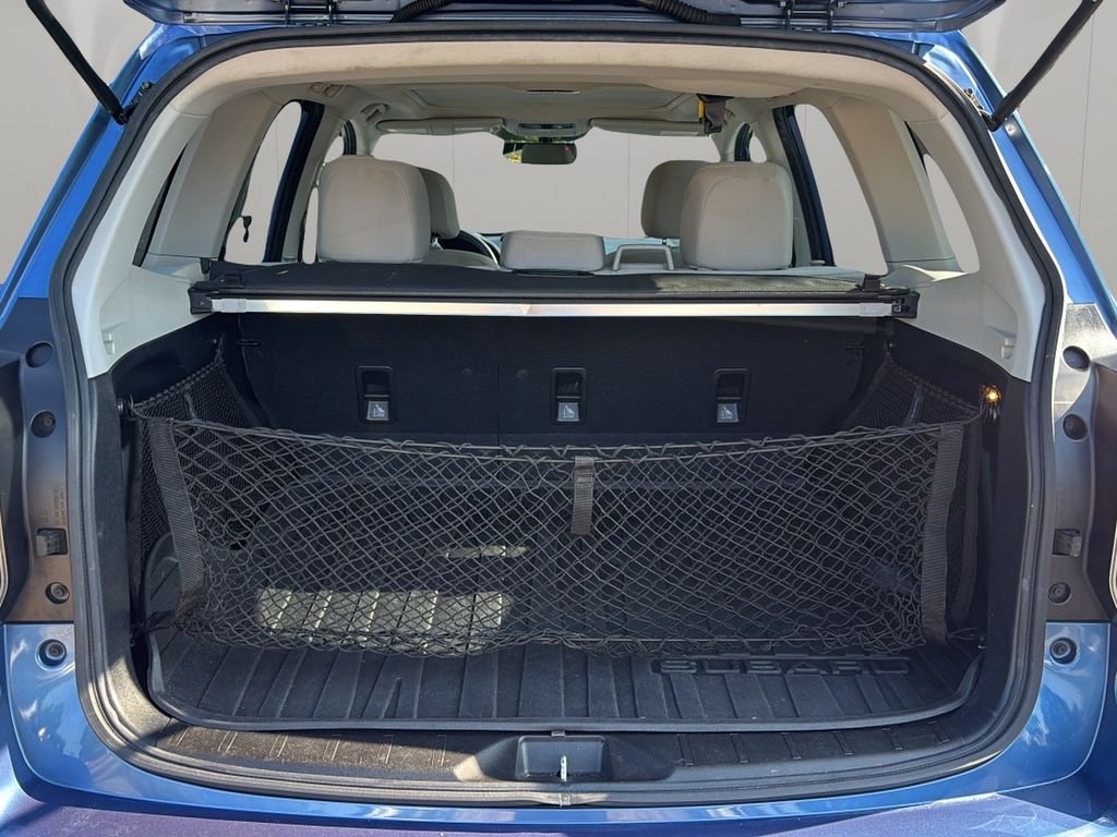 Used 2018 Quartz Blue Pearl Subaru 2.5i Premium image 14