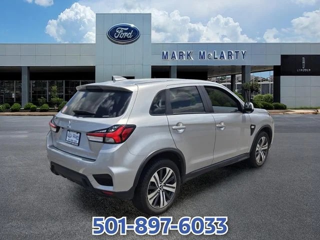 Used 2024  Mitsubishi 2.0 ES image 5
