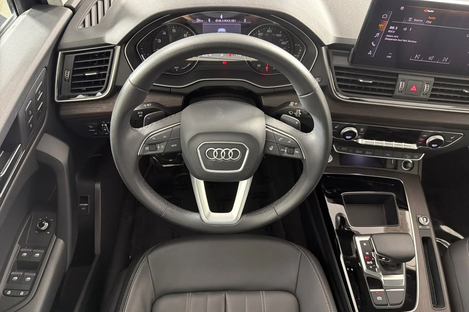 Used 2023 Brilliant Black Audi Premium 40 TFSI quattro image 13
