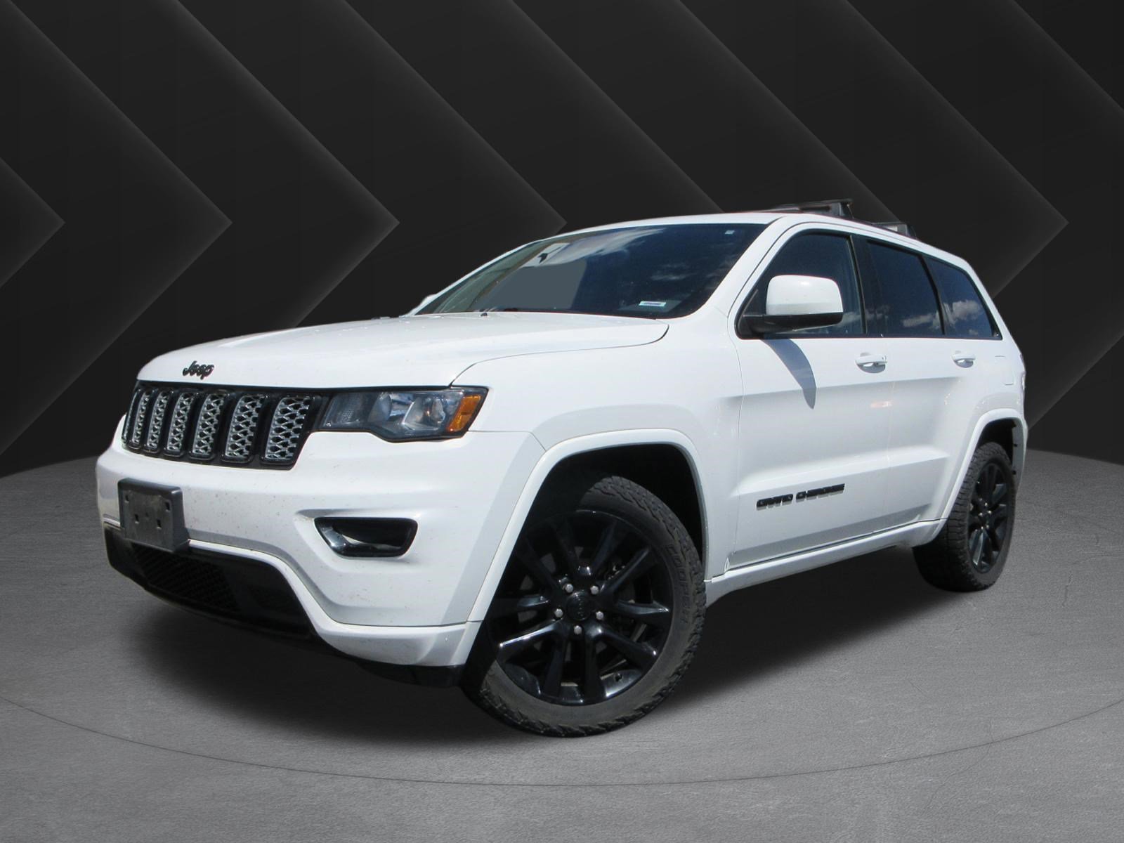 2017 Jeep Grand Cherokee Altitude 4WD's photo