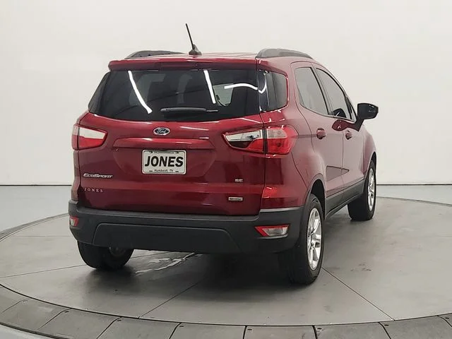 Used 2020 Red Ford SE image 7