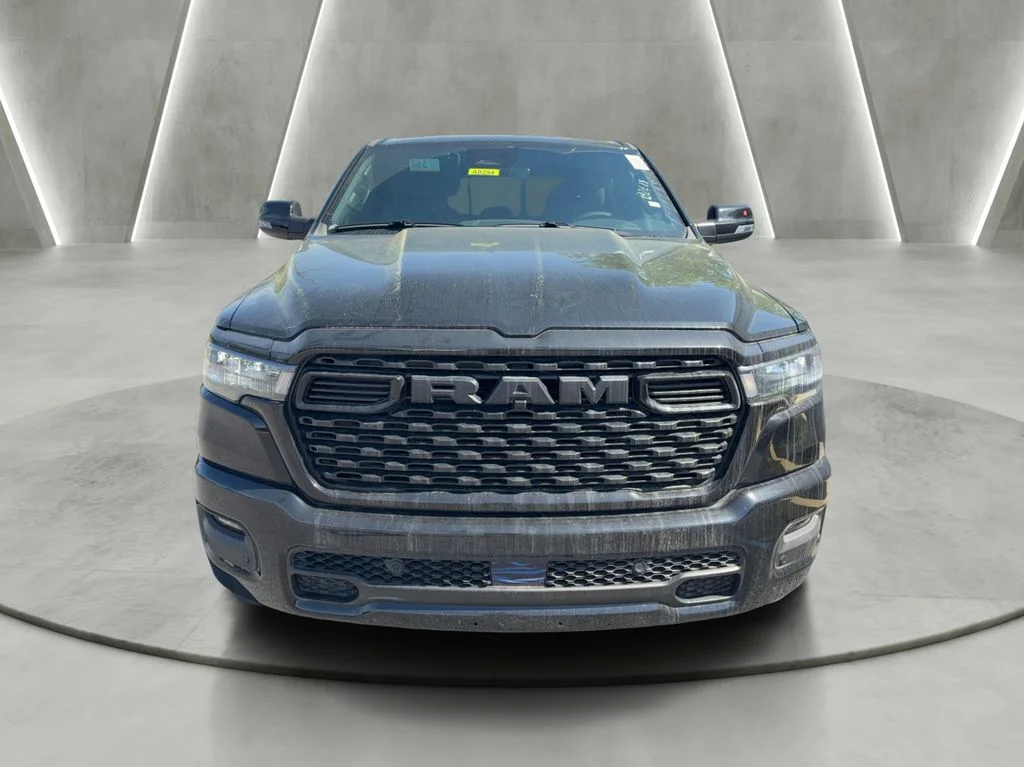 New 2026 Diamond Black Crystal Pearl-Coat Exterior Paint RAM Big Horn/Lone Star image 2