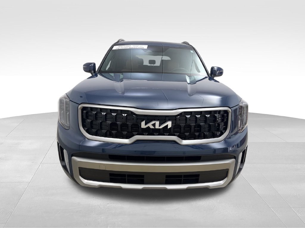 Used 2023 Black Kia EX X-Line image 9