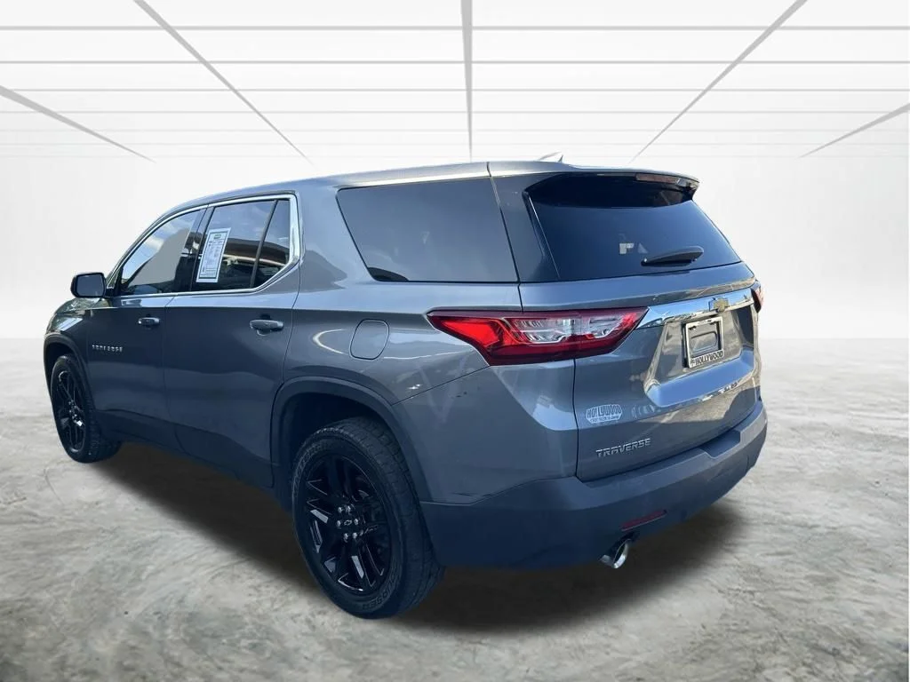Used 2019 Gray Chevrolet LS image 6