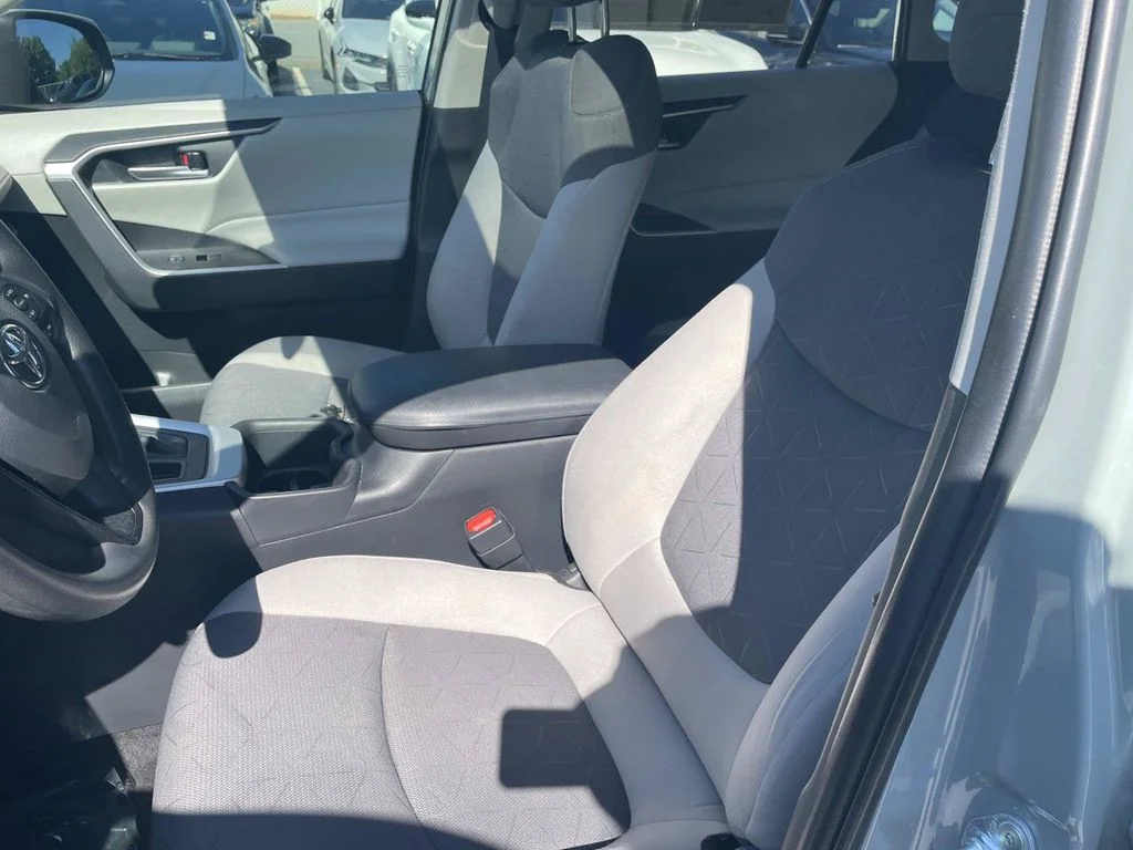Used 2023  Toyota XLE image 25