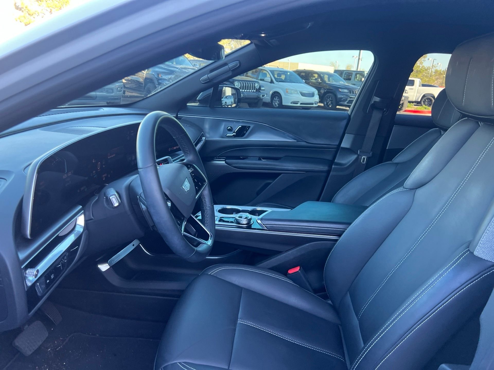 Used 2024 White Cadillac Tech image 24