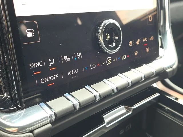 Used 2026 White GMC Denali image 32