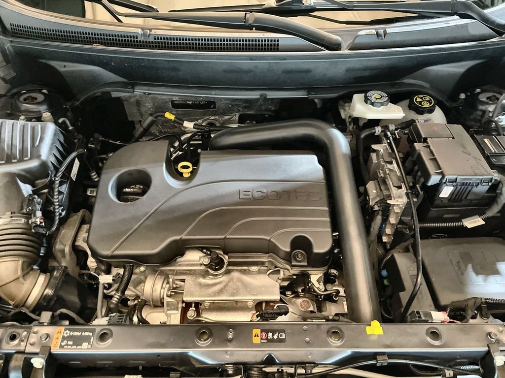 Used 2023 Iron Gray Metallic Chevrolet LT image 28