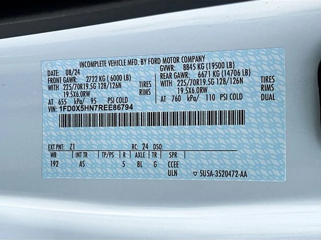 New 2024 Oxford White Ford XL image 18