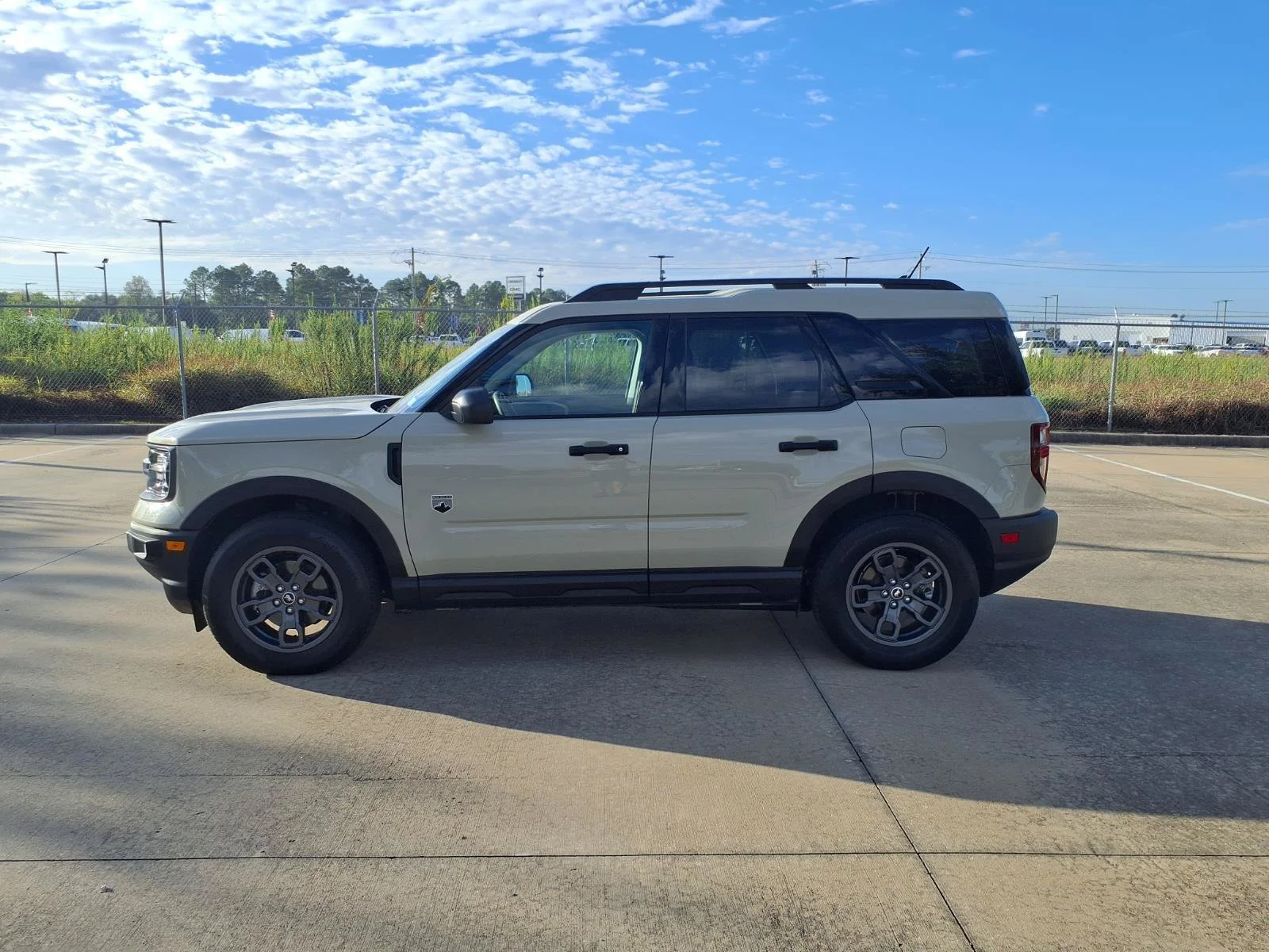 Used 2024 Beige Ford Big Bend image 10
