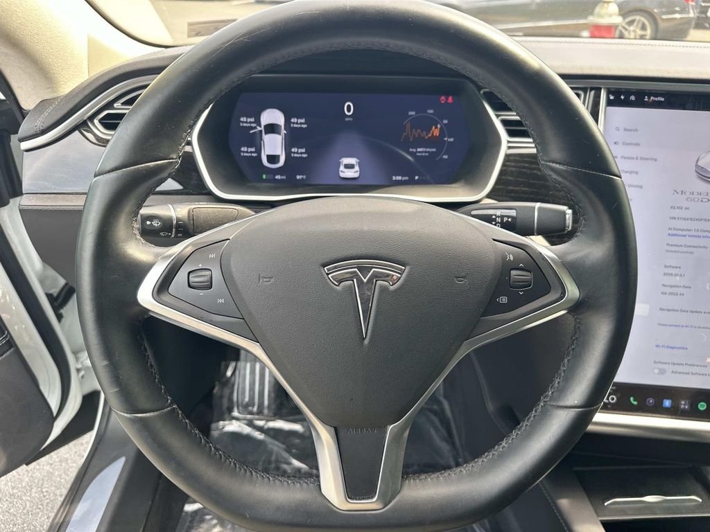 Used 2016 Pearl White Multi-Coat Tesla 60D image 24