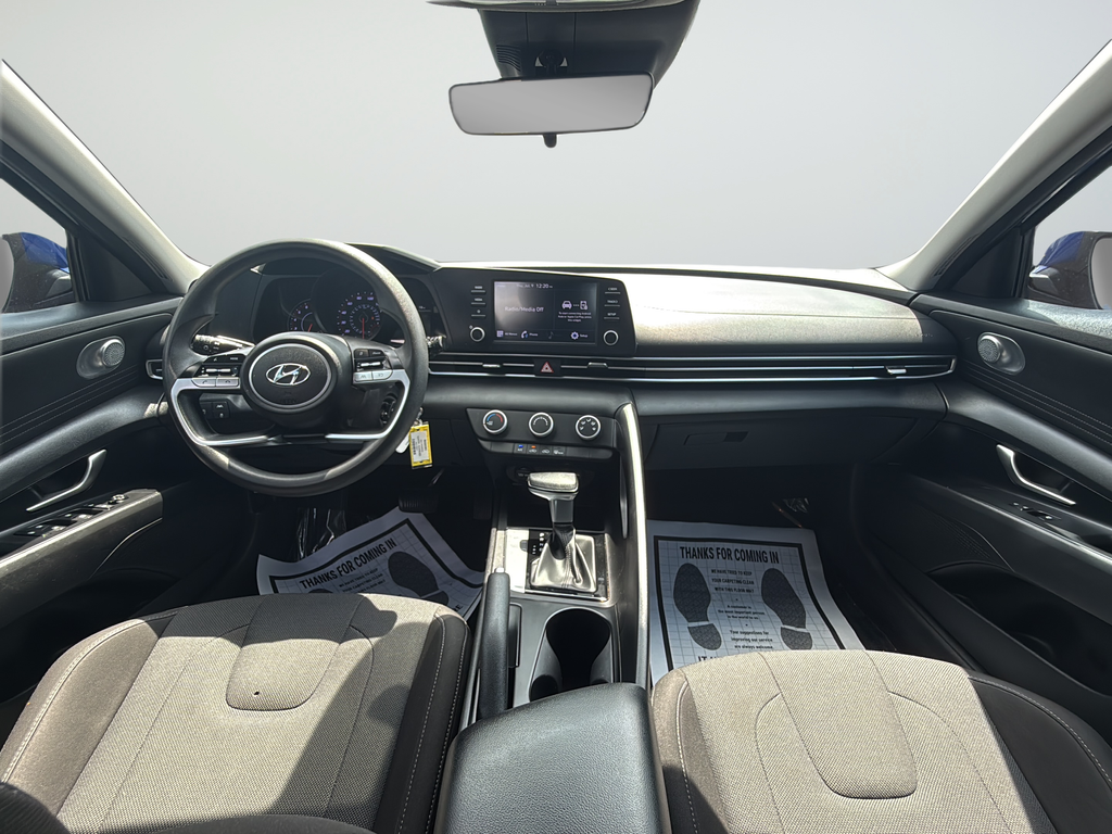 Used 2021 Blue Hyundai SE image 15