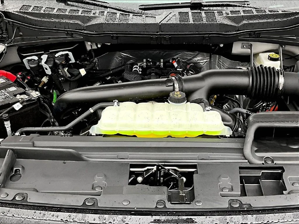 New 2026 Avalanche Ford XLT image 13
