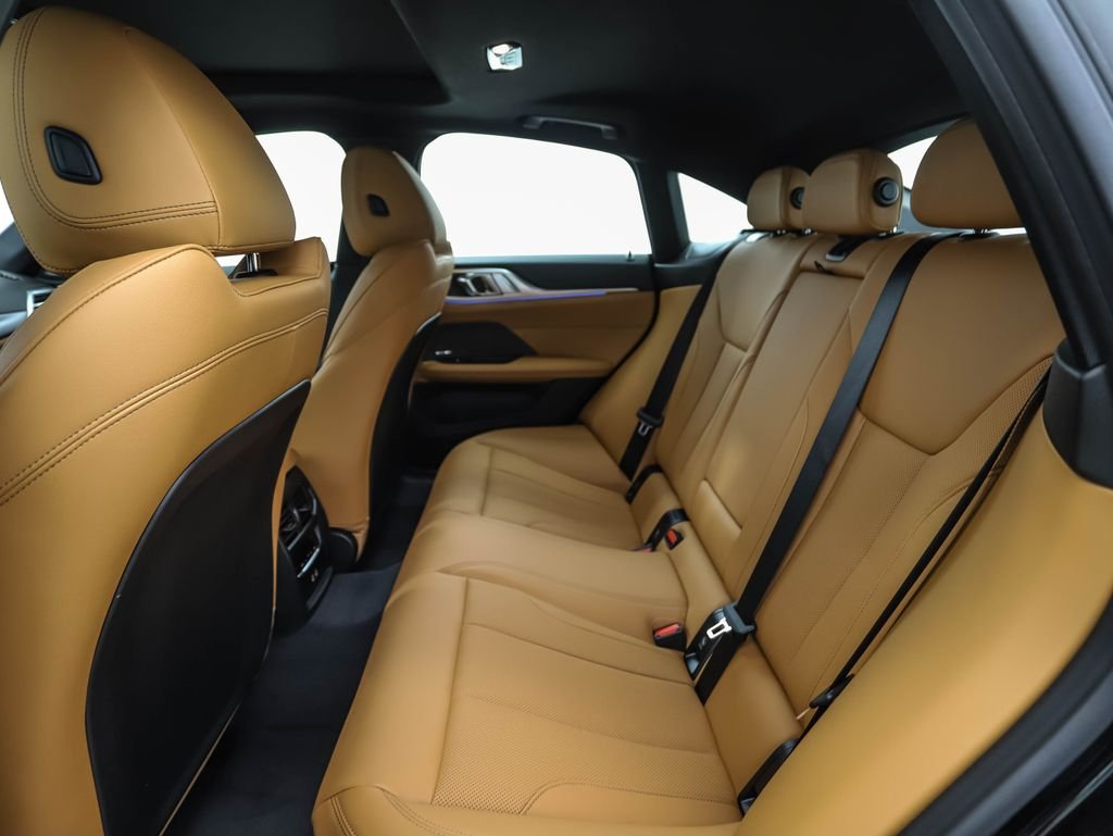 2025 BMW i4 40 - Photo 21