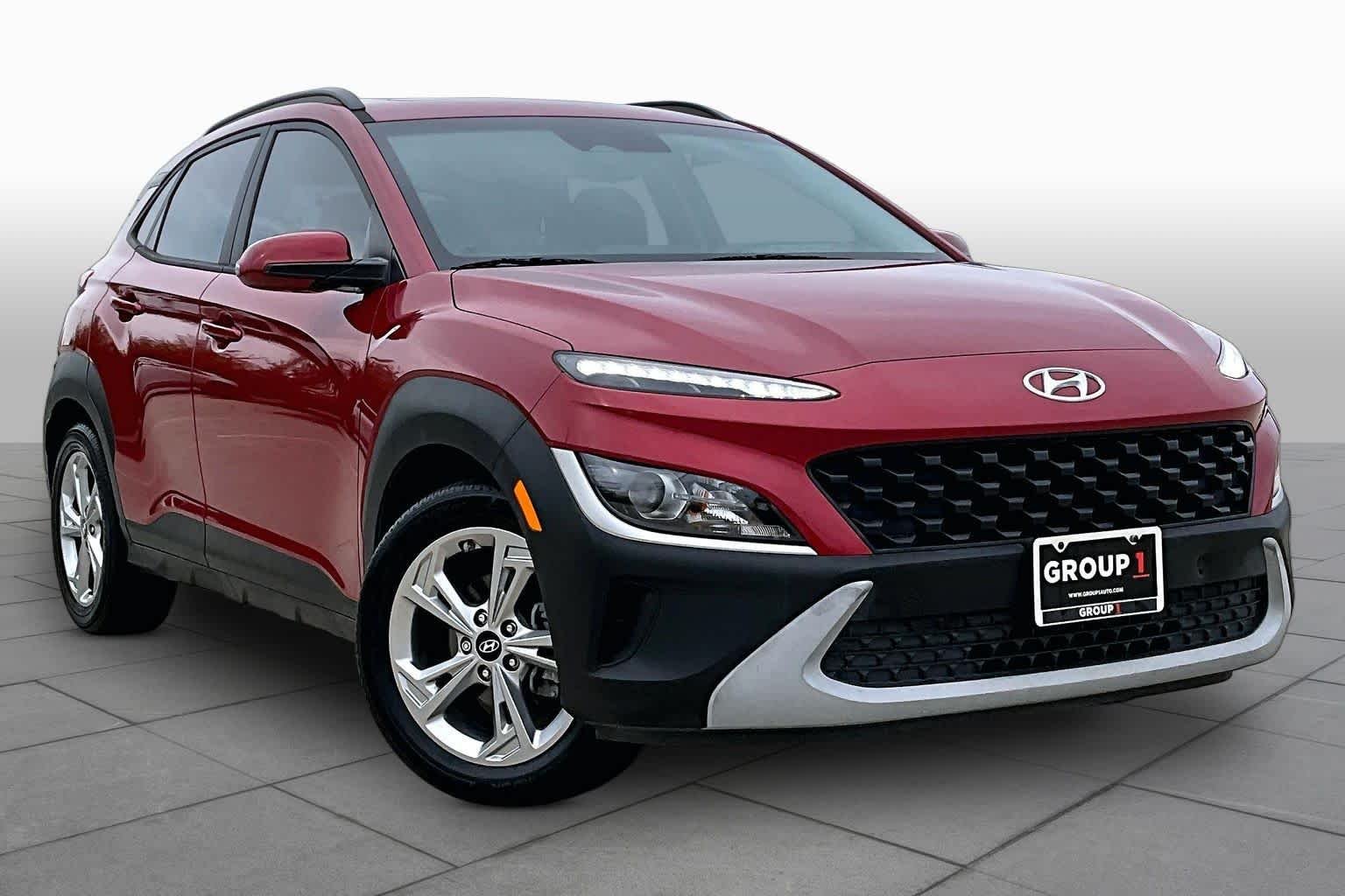 Used 2022 Pulse Red Hyundai SEL image 3