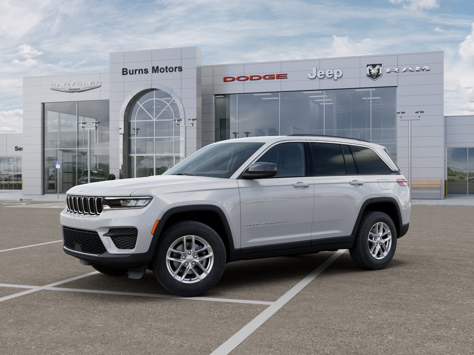 New 2026 Bright White Clear-Coat Exterior Paint Jeep Laredo image 28