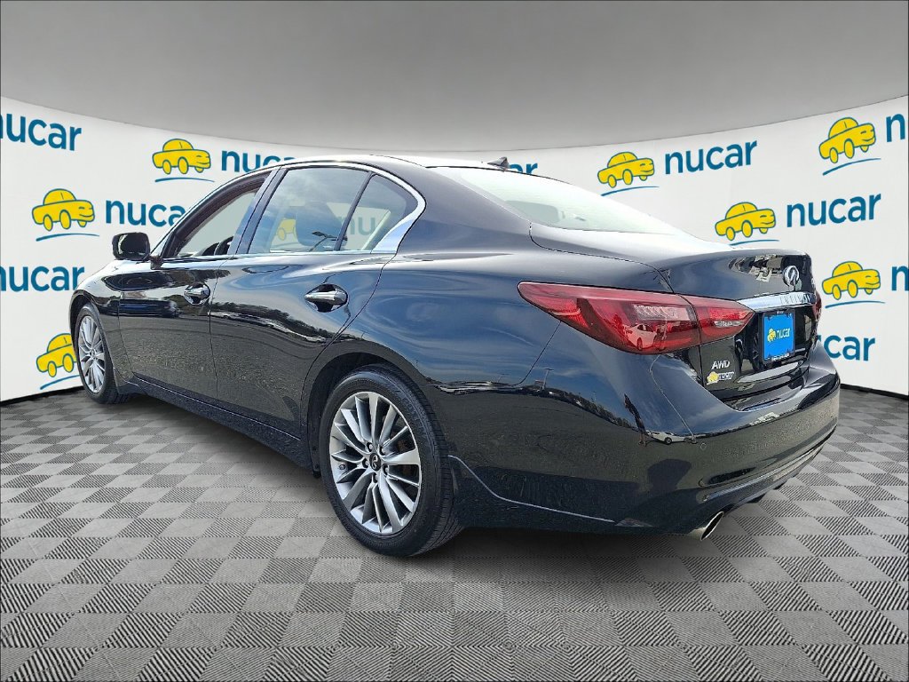 Used 2023 Black INFINITI LUXE image 5