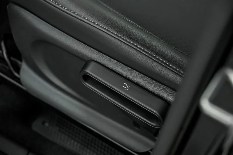 Used 2019 Midnight Black Metallic MINI Cooper ALL4 image 20