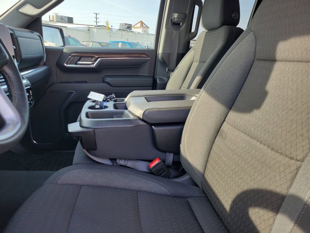 2024 GMC Sierra 1500 SLE - Photo 18