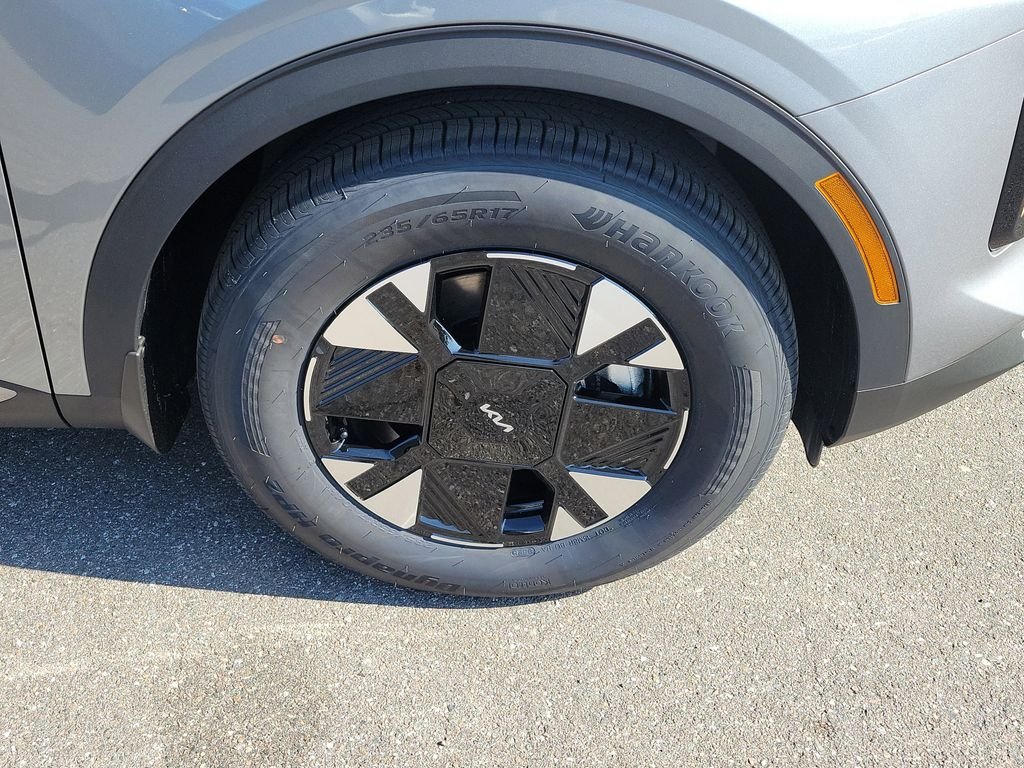 New 2026 Gray Kia LX image 39