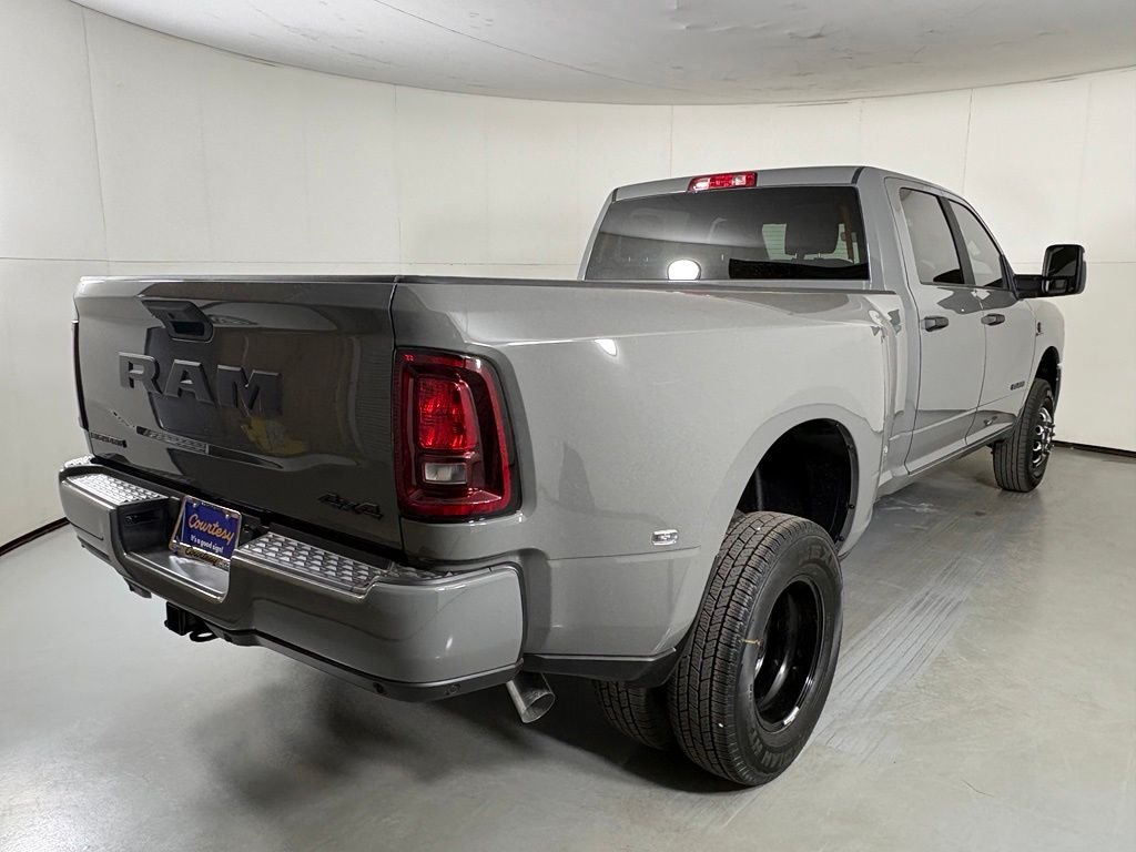 New 2026 Ceramic Gray Clear-Coat Exterior Paint RAM Big Horn image 8