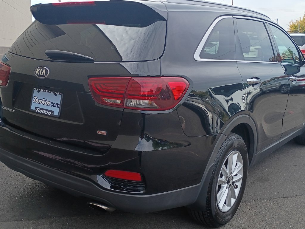 Used 2020 Black Kia LX image 5