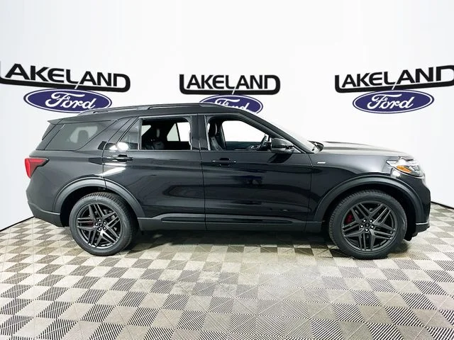 New 2026 Ford Explorer ST-Line