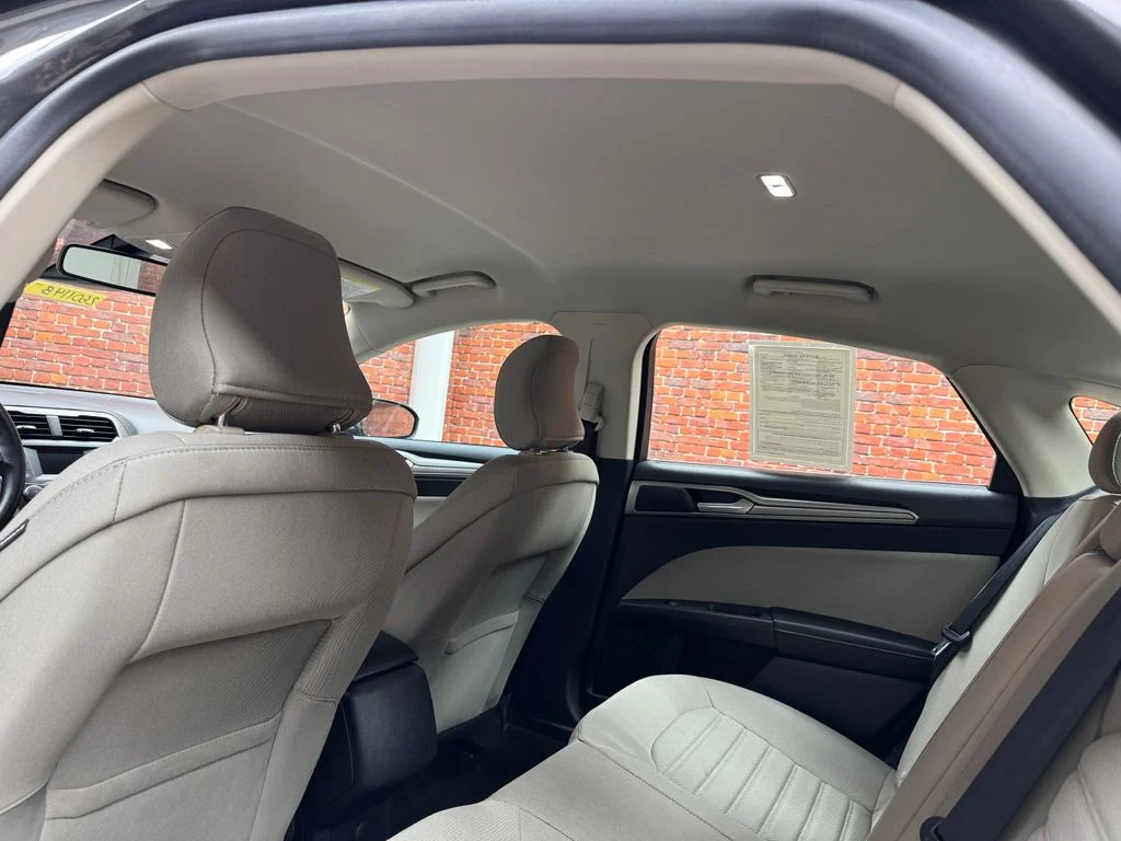 Used 2019 Magnetic Ford S image 22