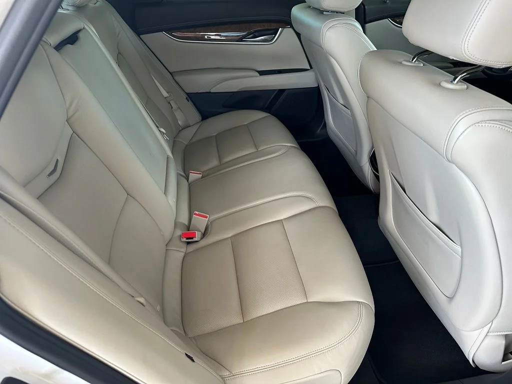 Used 2019 White Cadillac Luxury image 33