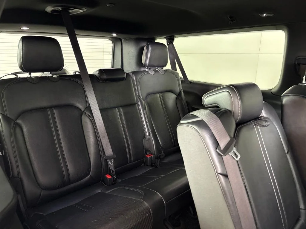 Used 2024 Black Jeep Series II image 21