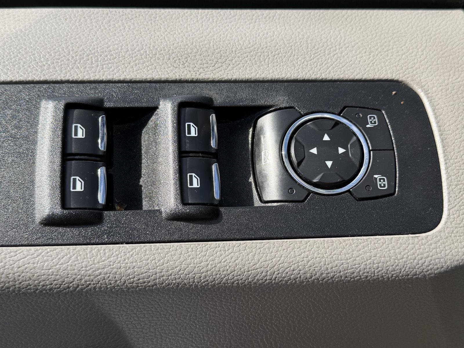 Used 2020  Ford XLT image 7
