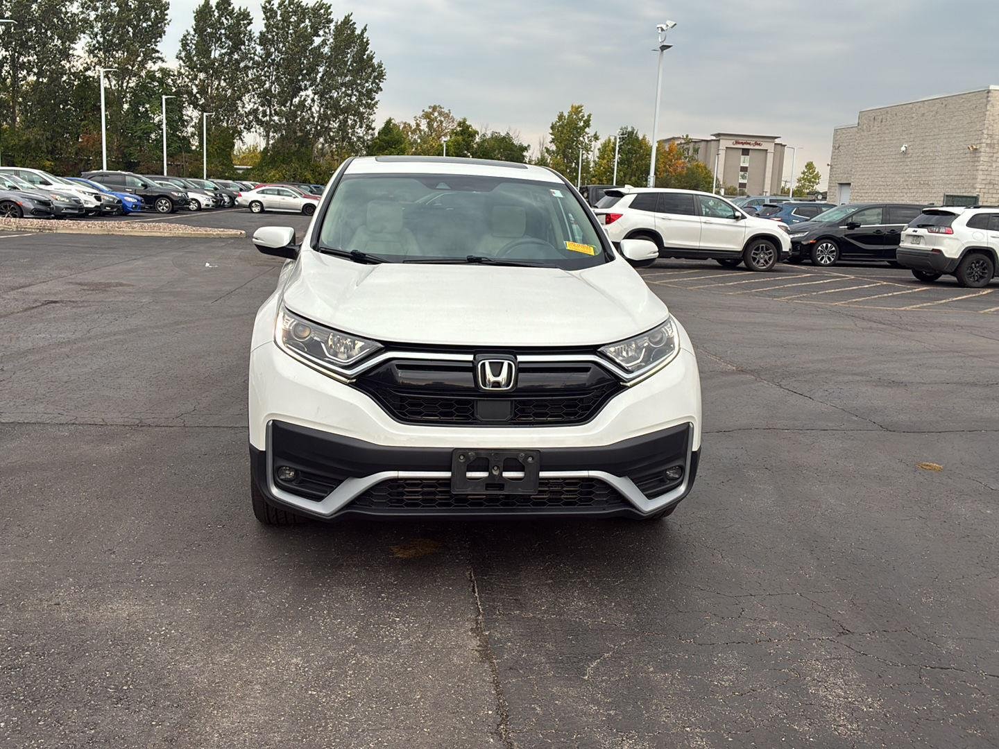 Used 2020 Platinum White Pearl Honda EX image 17
