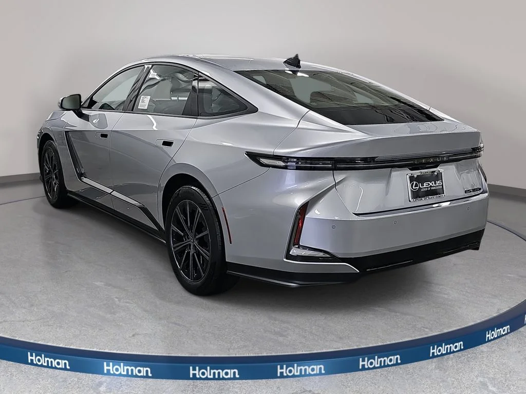 New 2026 Iridium Lexus PREMIUM image 7