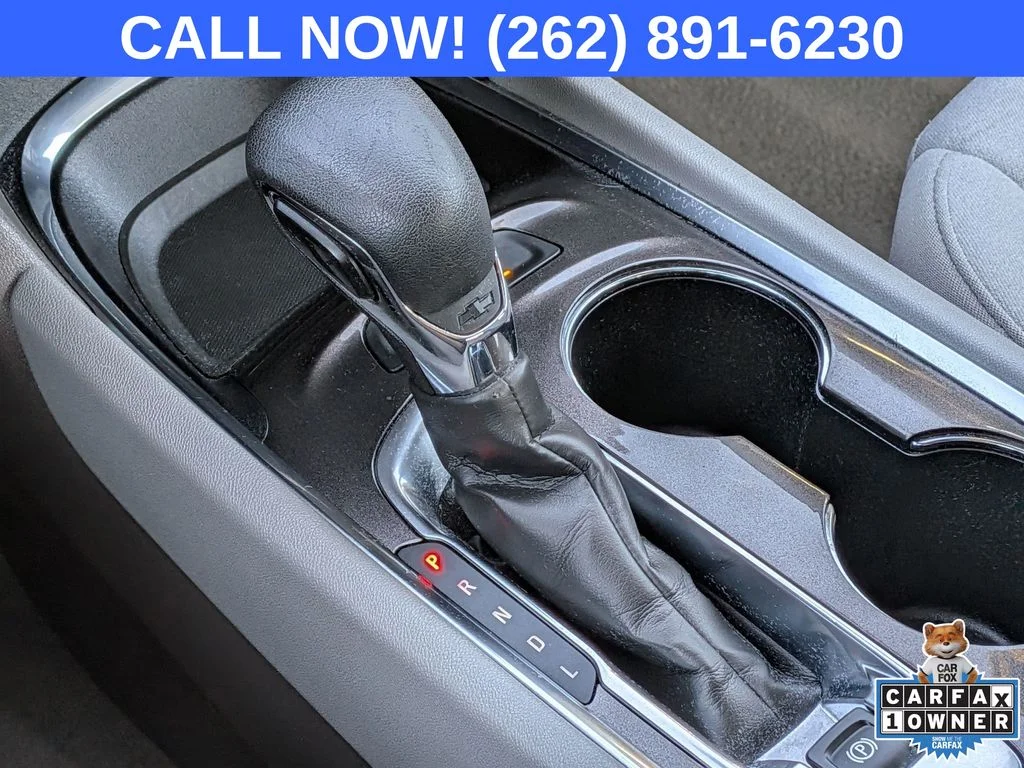 Used 2024 White Chevrolet LT image 22