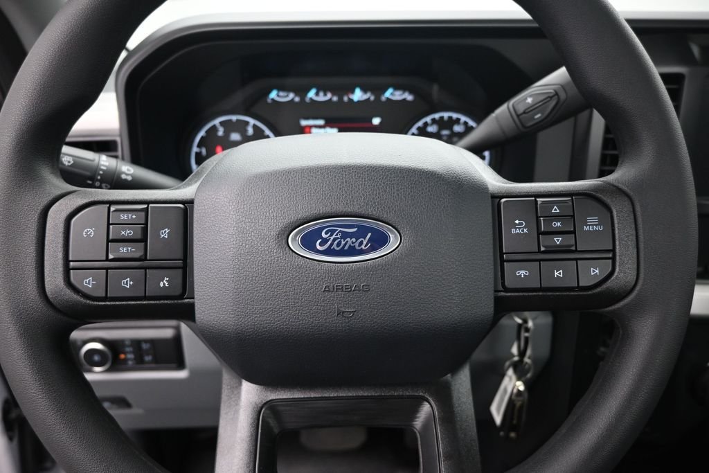 New 2026 Oxford White Ford XL image 10
