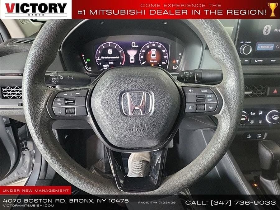 Used 2023 Silver Honda EX image 31