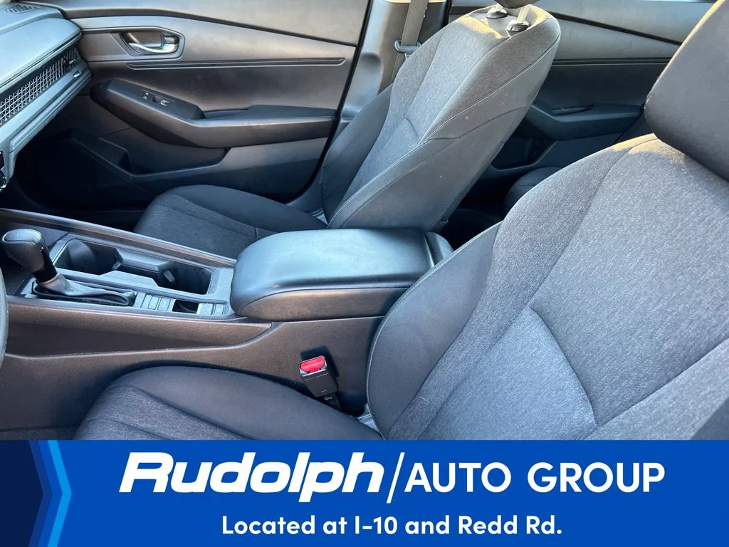 Used 2023 White Honda LX image 9