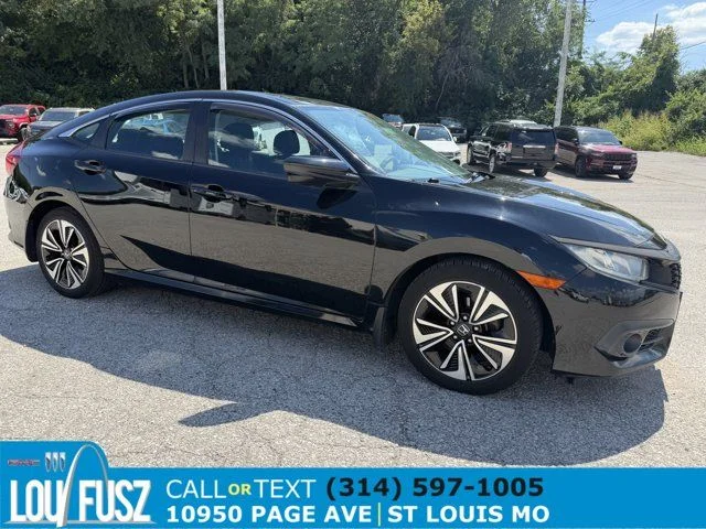 Used 2017  Honda EX-T image 1