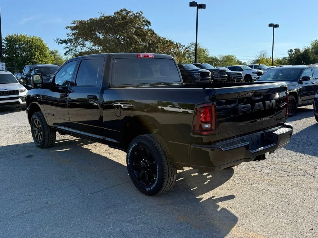 New 2027 Diamond Black Crystal Pearl-Coat Exterior Paint RAM Big Horn image 9